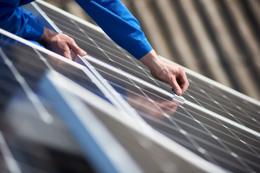 Solar photovoltaic installer